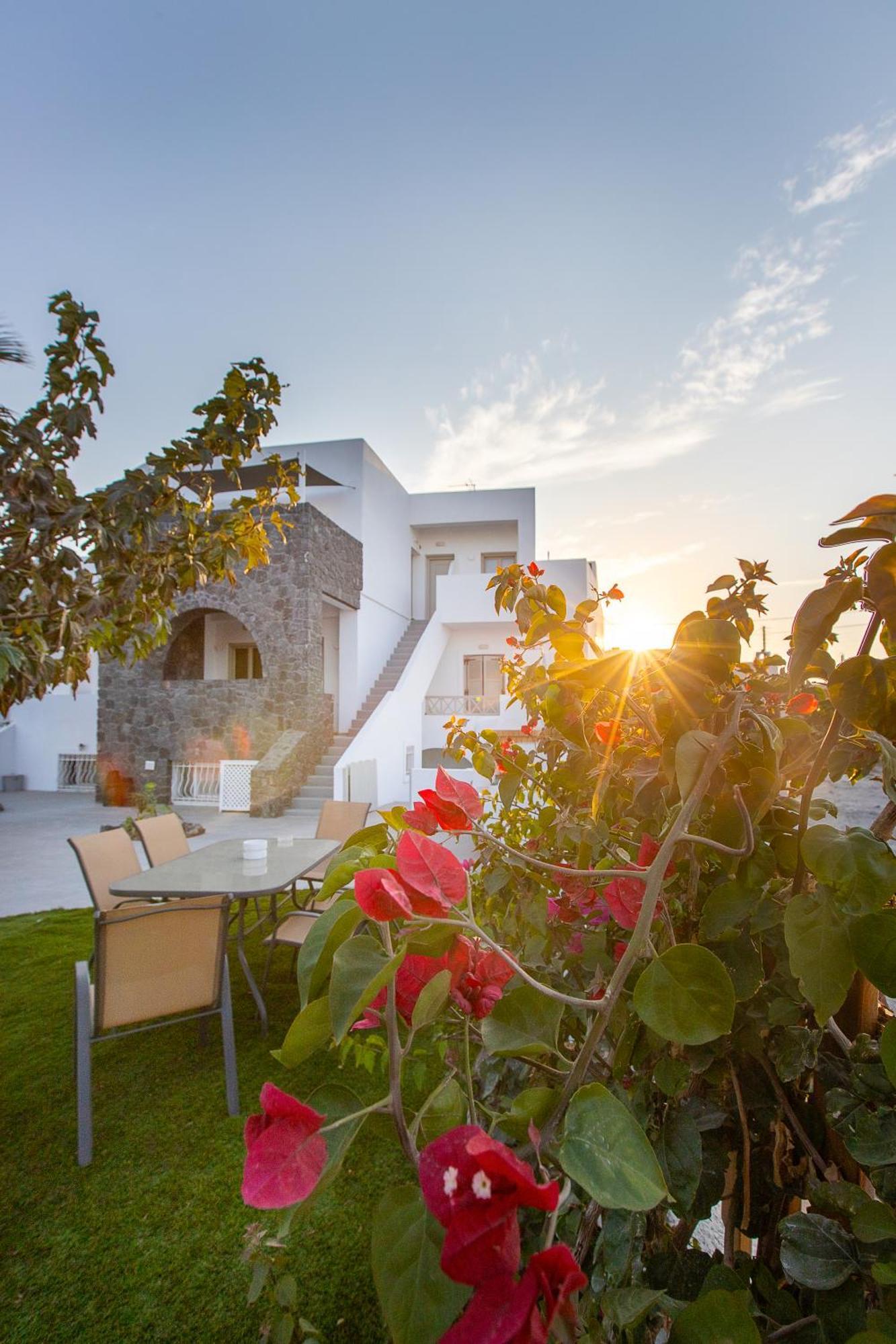 Santorini Villatzio Suites Mesaria Exterior foto